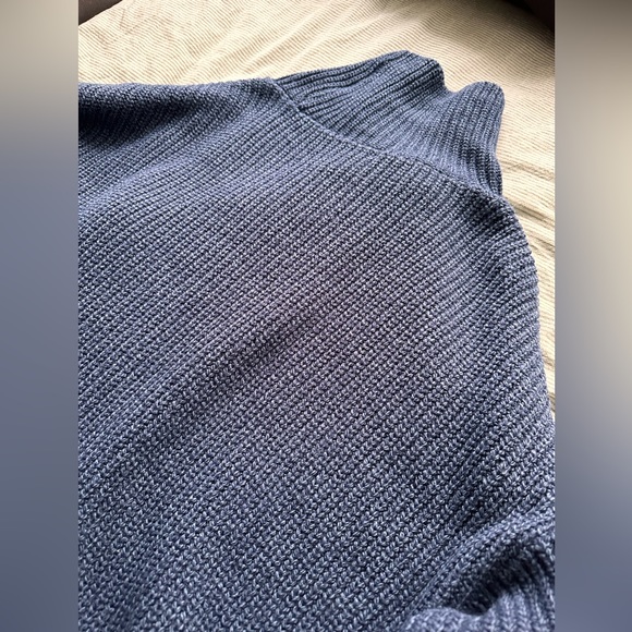 ASOS Men’s Oversized Turtleneck - Picture 2 of 6